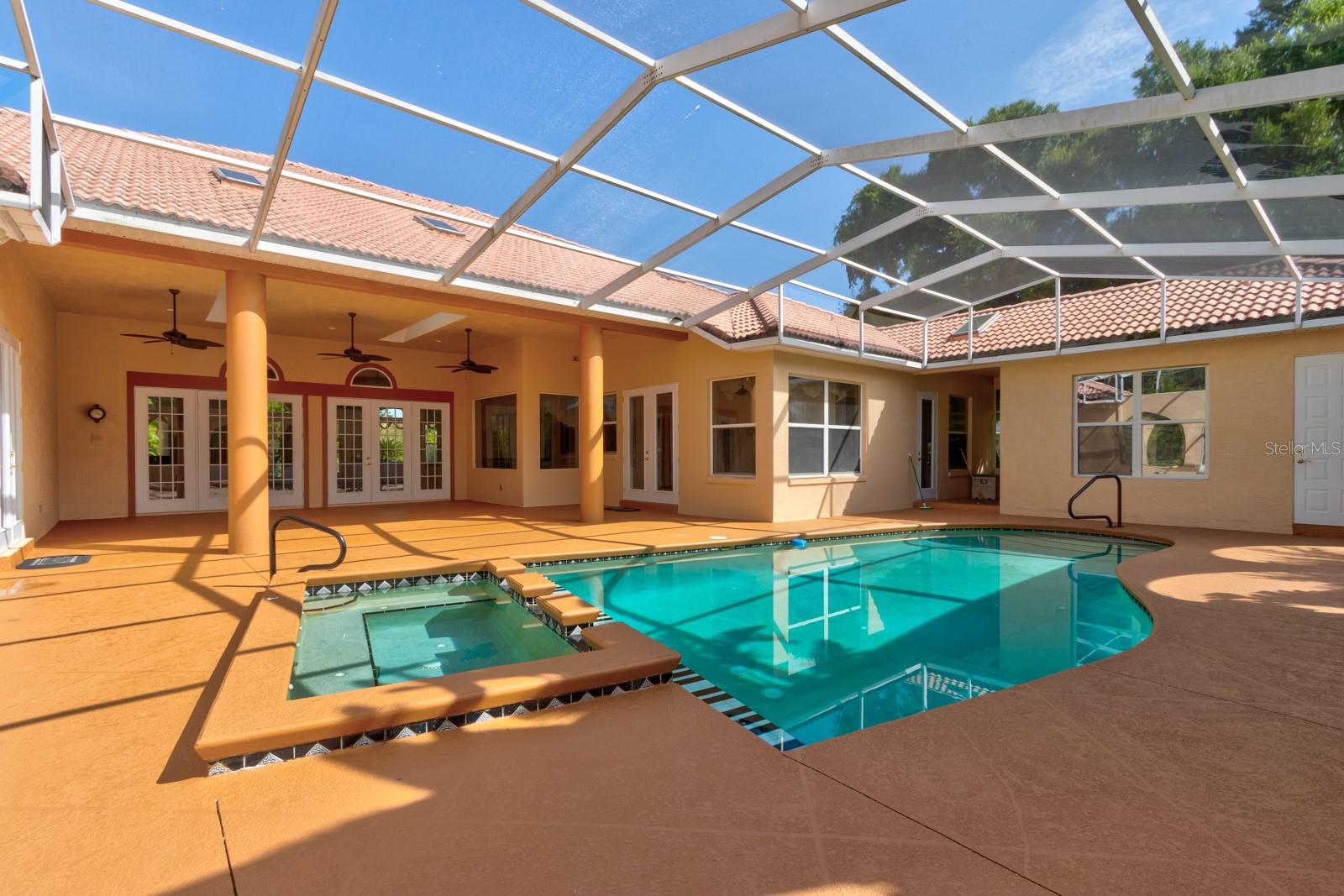 Image 35 of 44 For 58 Emerald Oaks Lane