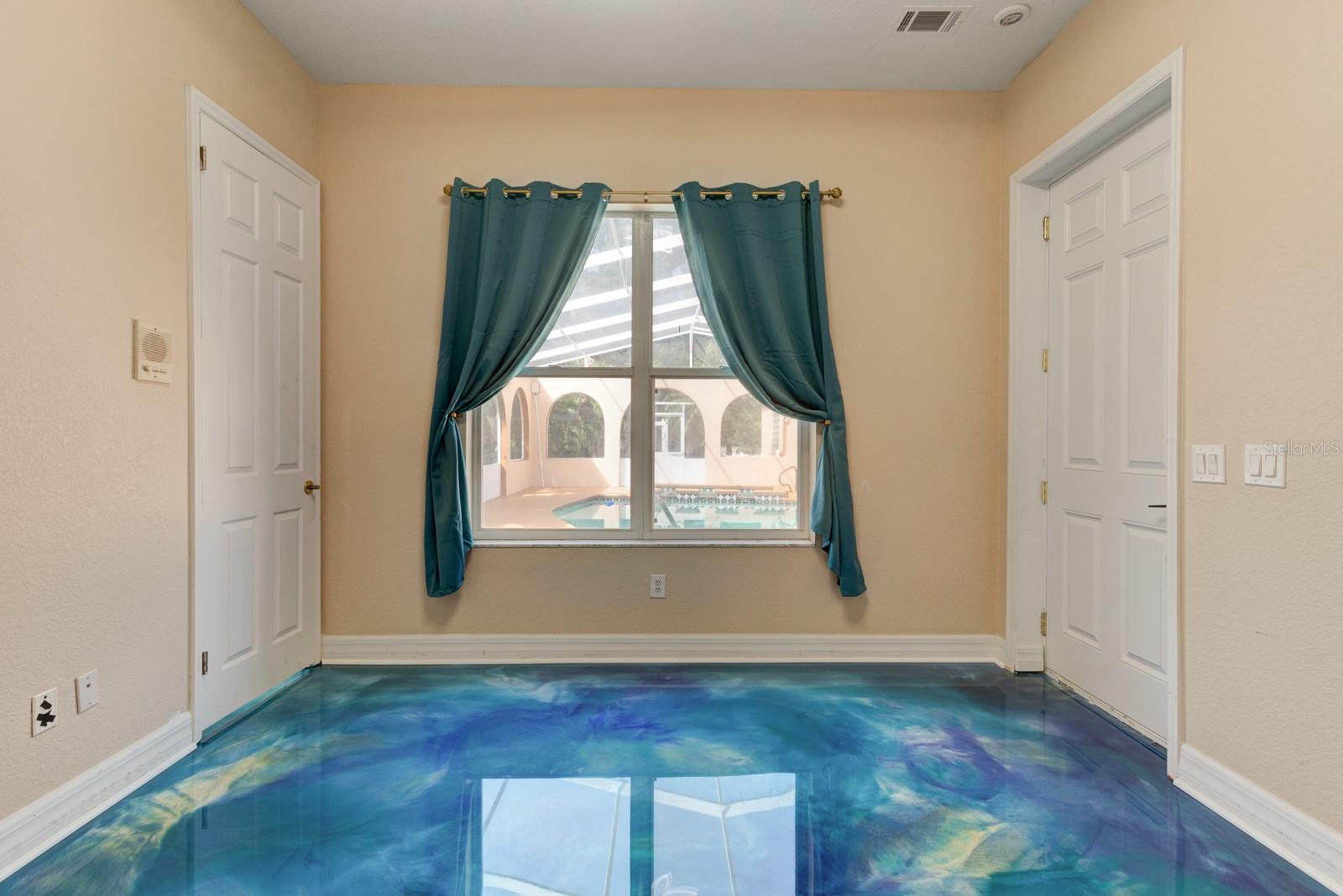 Image 37 of 44 For 58 Emerald Oaks Lane