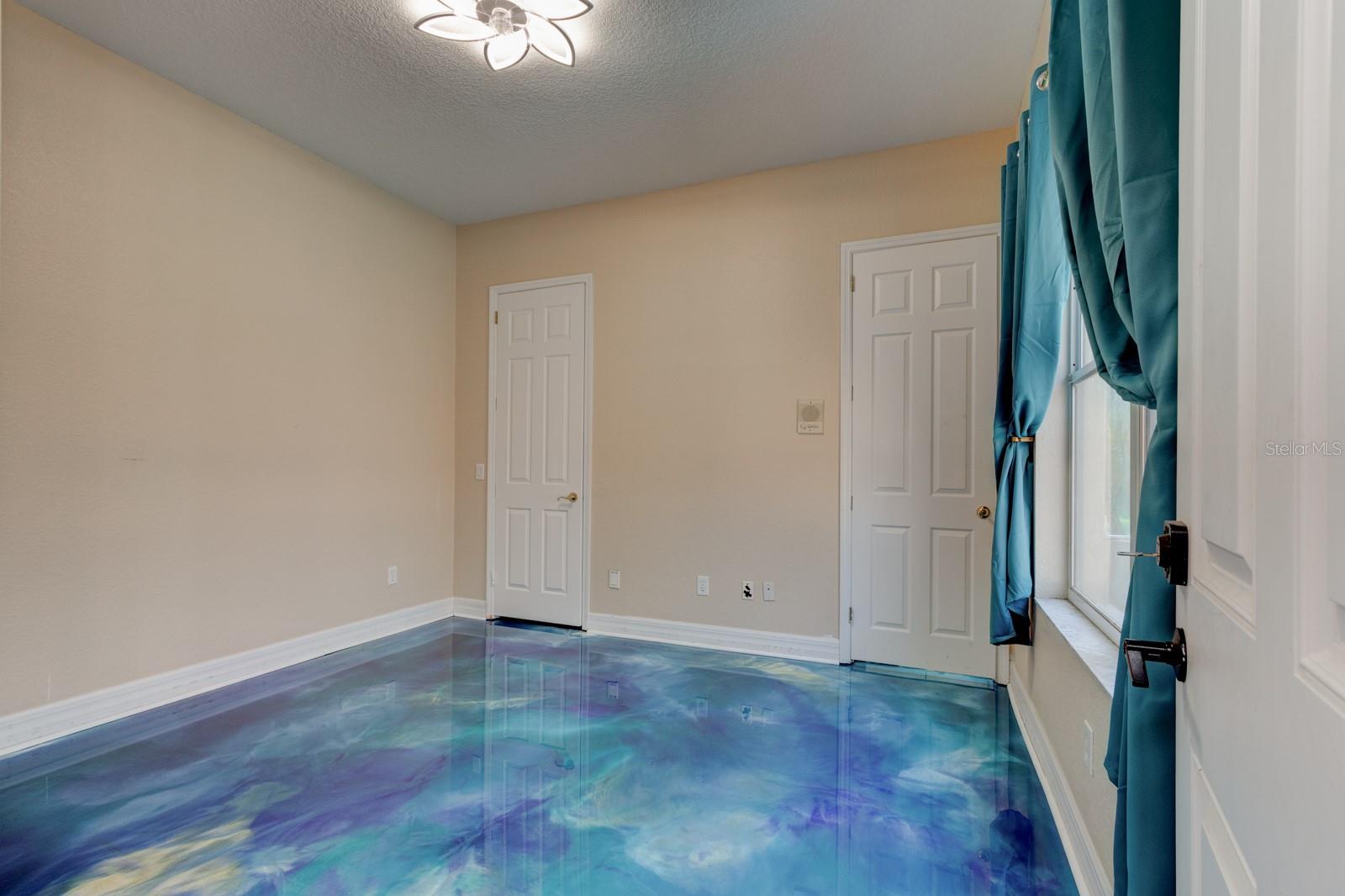 Image 38 of 44 For 58 Emerald Oaks Lane