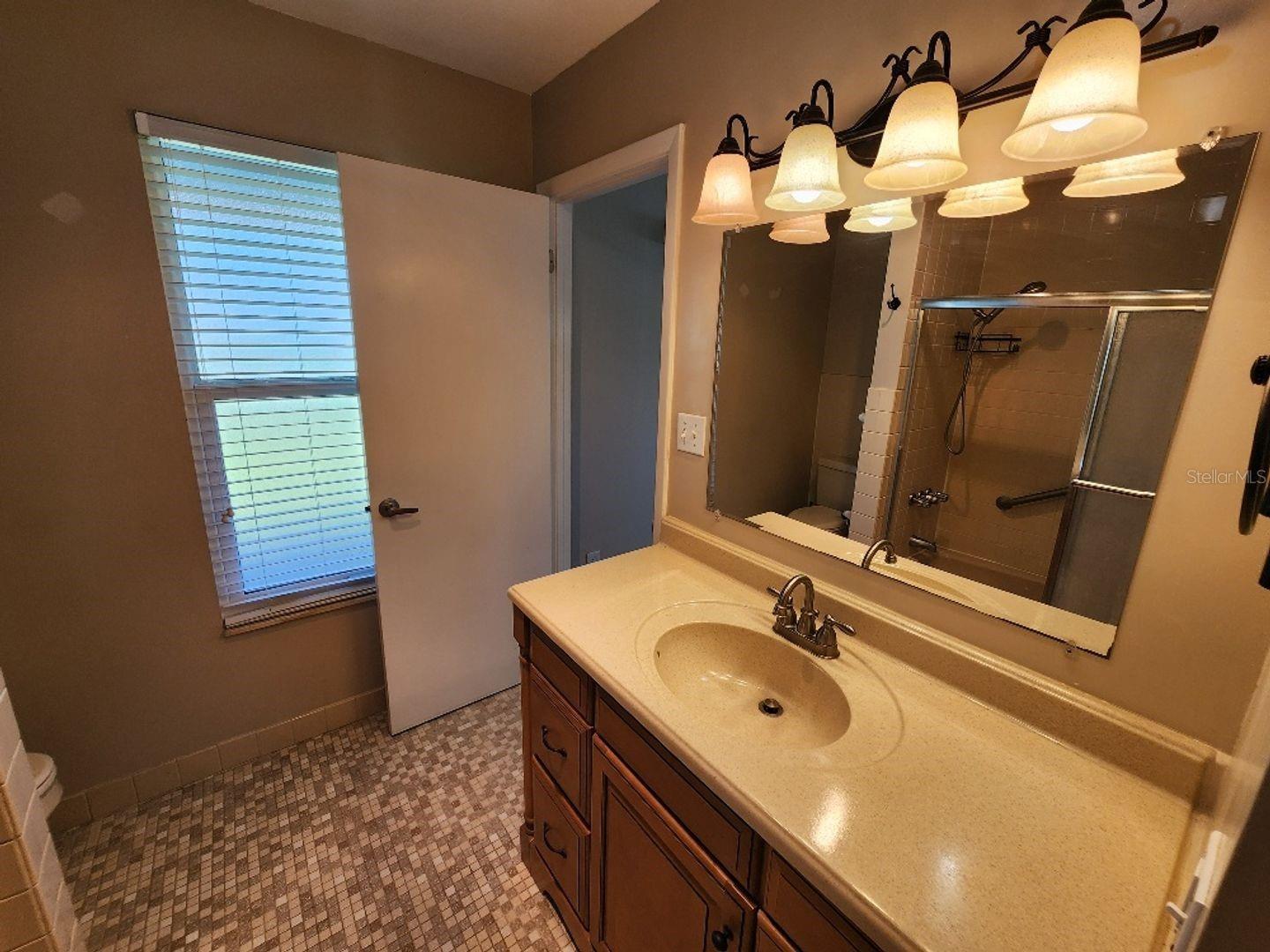 Image 7 of 16 For 4513 Saxon Drive