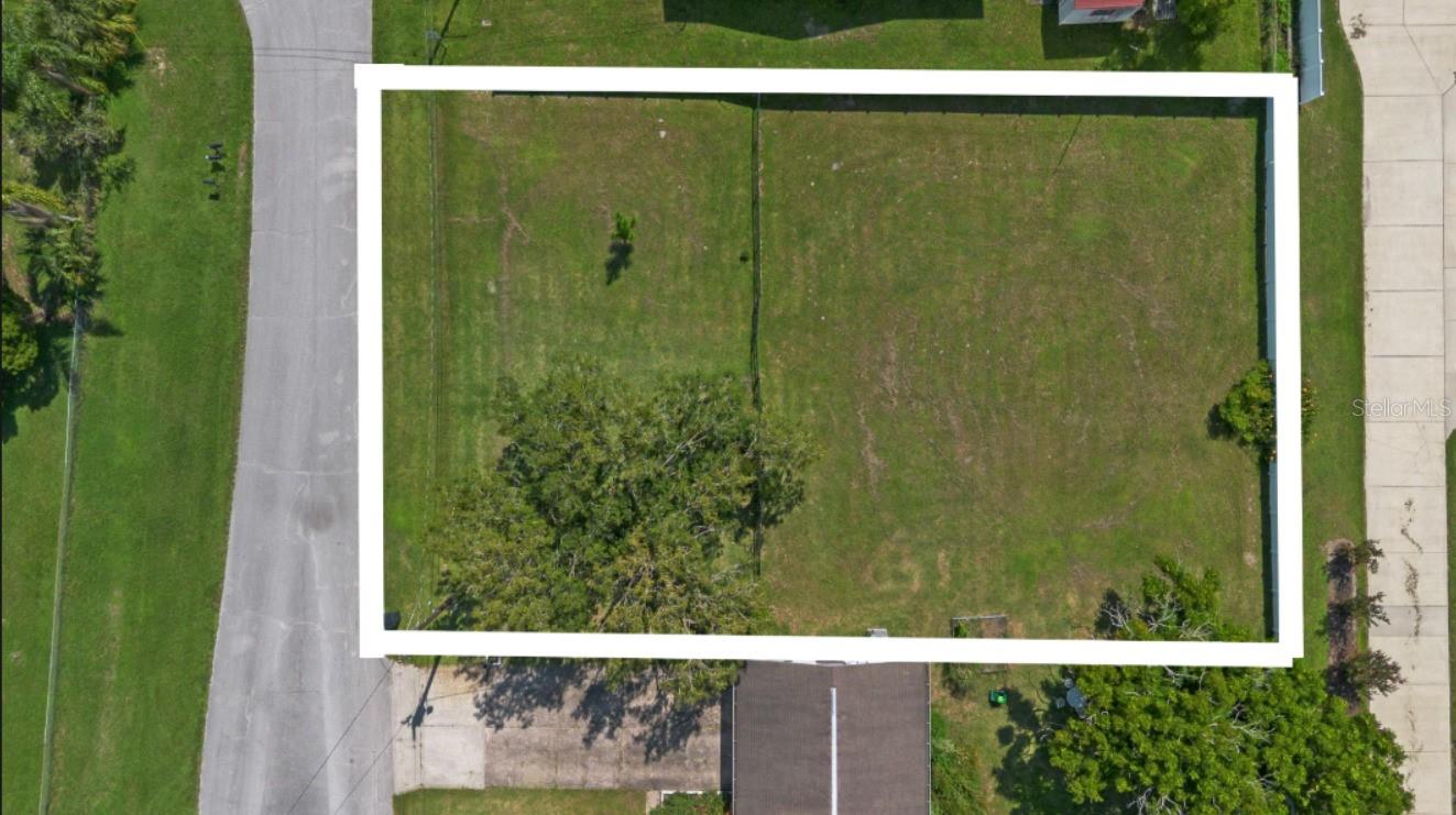 Image 3 of 8 For  Lydia Way 