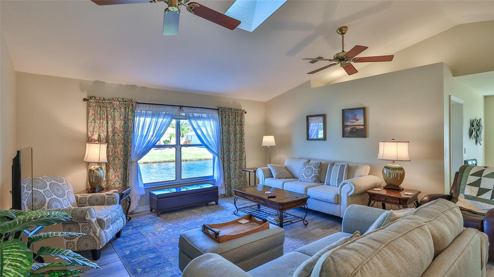 Image 9 of 62 For 257 Golf Club Drive