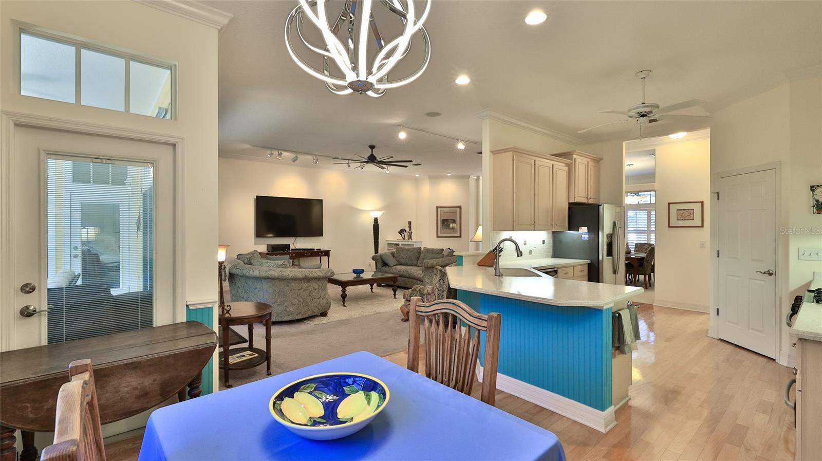 Image 38 of 83 For 2815 Bay Side Drive