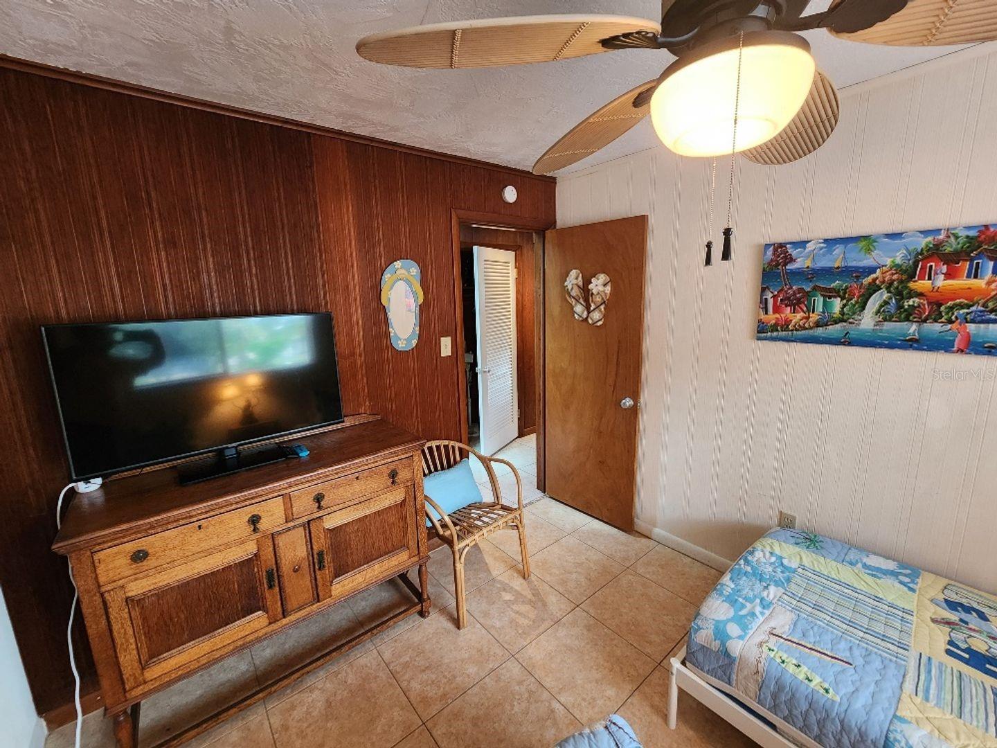 Image 14 of 21 For 2006 Hill Street