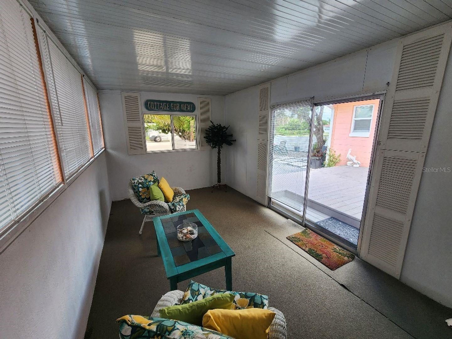 Image 15 of 21 For 2006 Hill Street