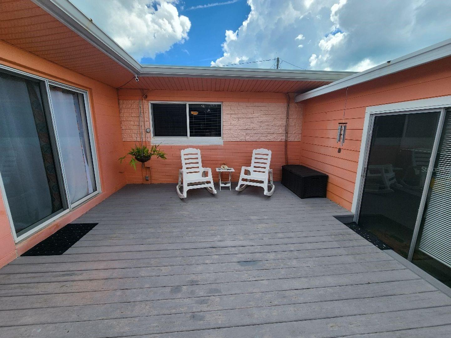 Image 16 of 21 For 2006 Hill Street