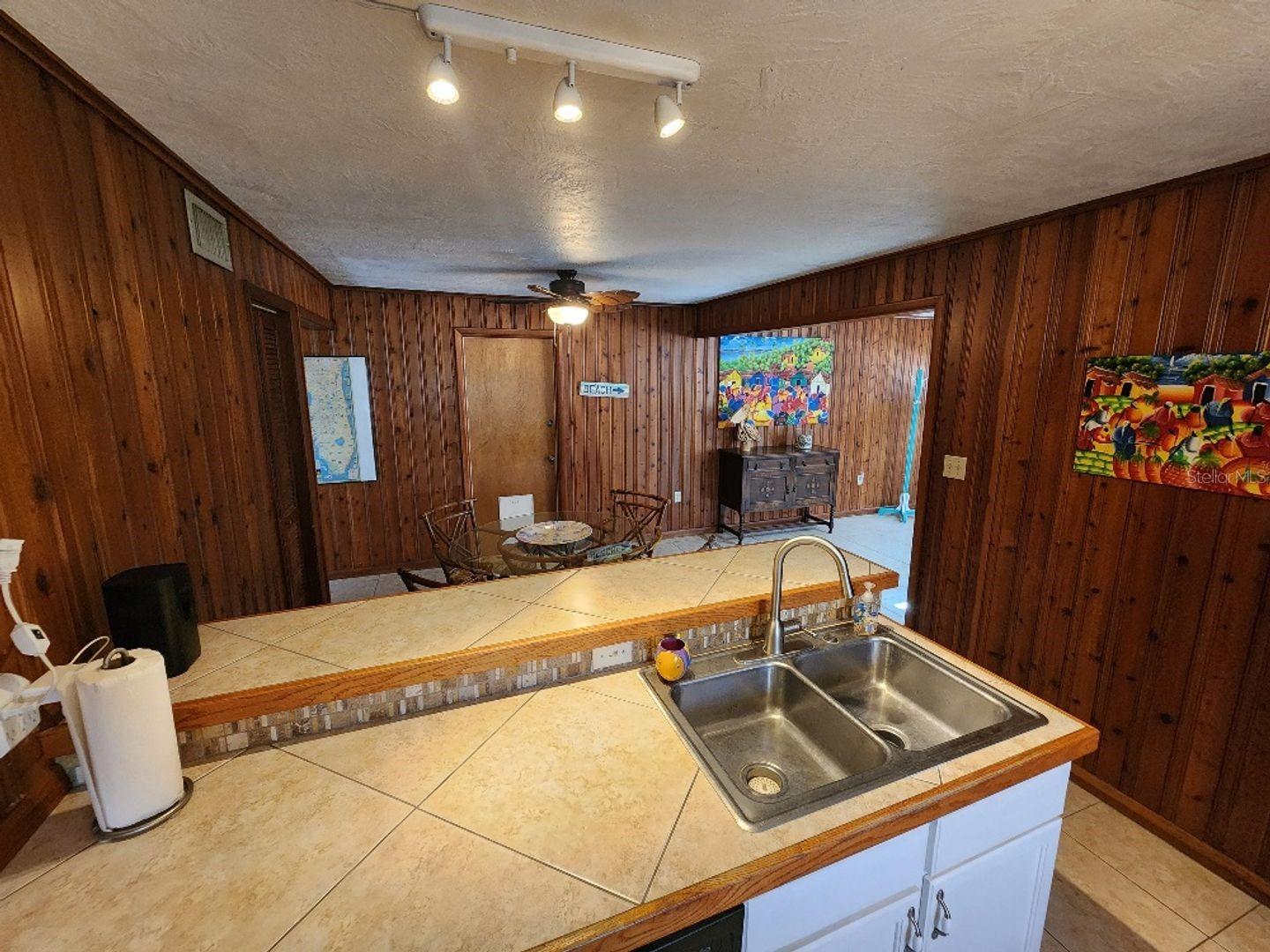 Image 5 of 21 For 2006 Hill Street