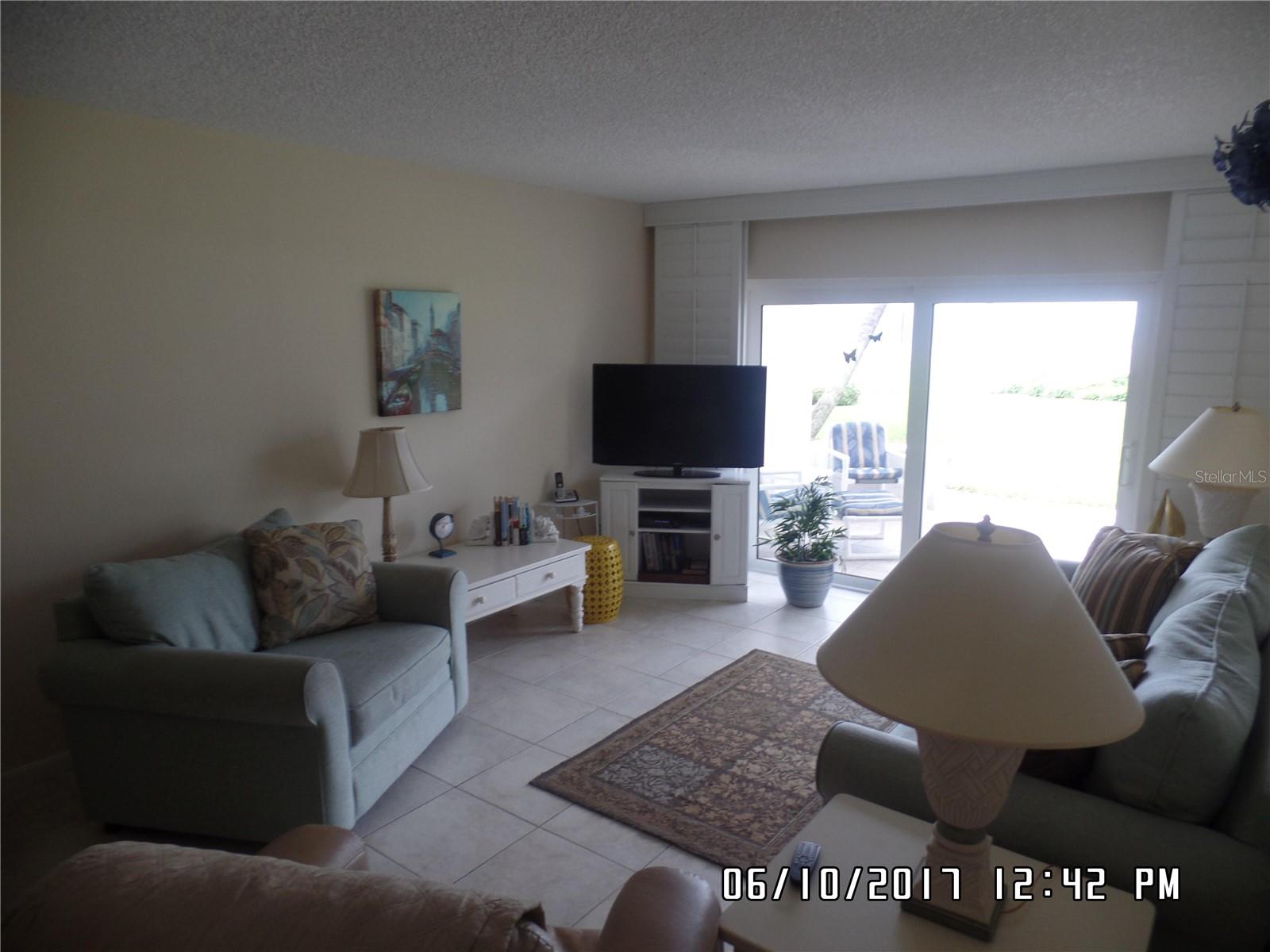 Image 3 of 10 For 815 Ocean Shore Boulevard 9