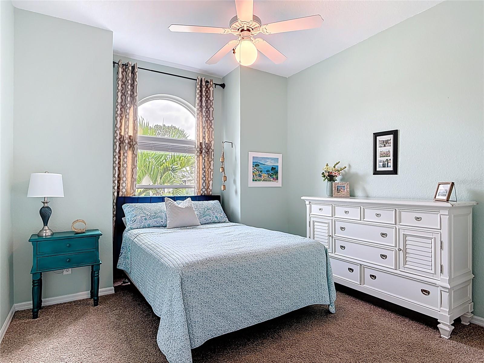 Image 18 of 43 For 6462 Longlake Drive