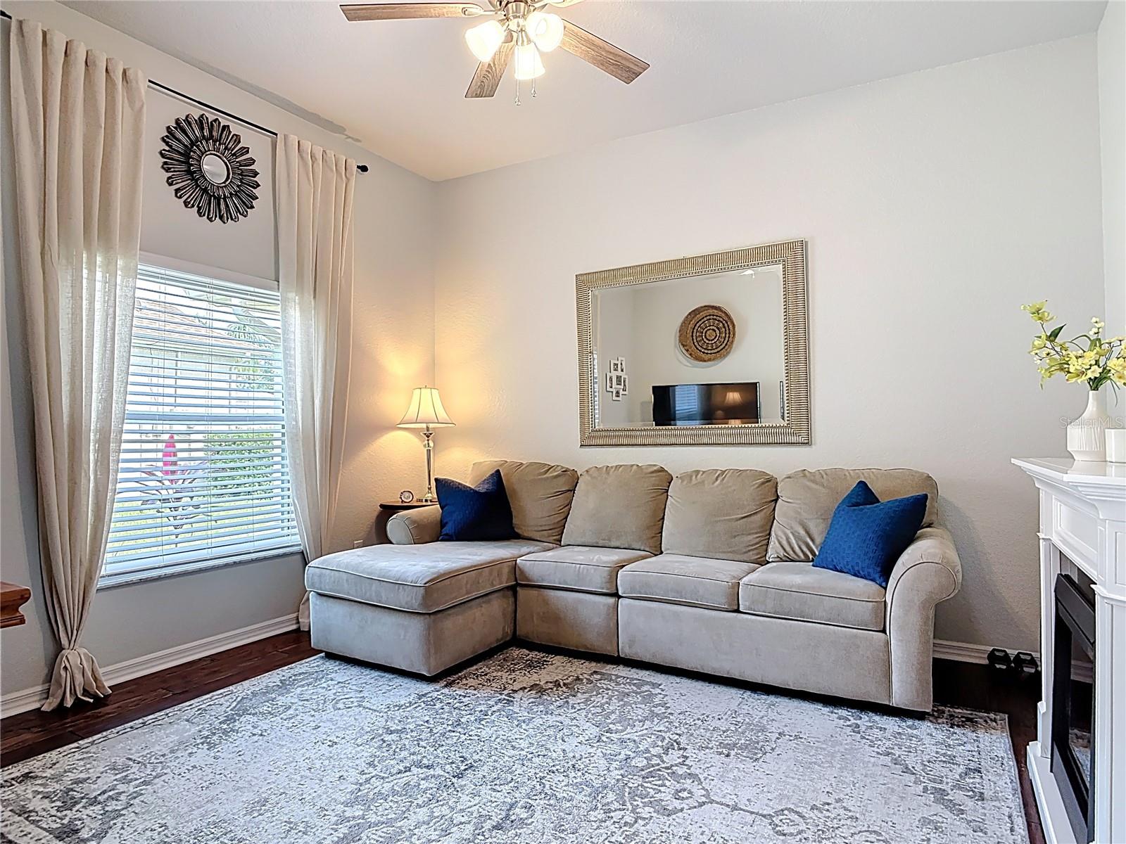 Image 23 of 43 For 6462 Longlake Drive