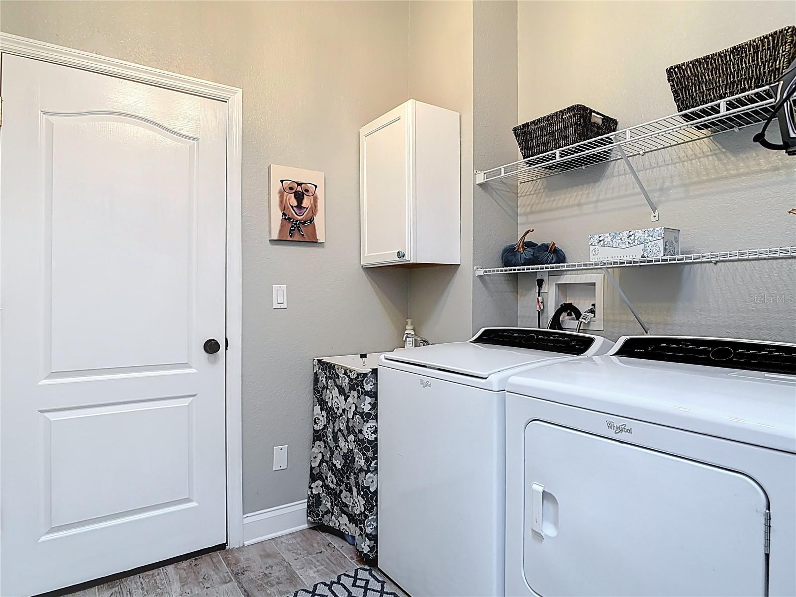 Image 29 of 43 For 6462 Longlake Drive