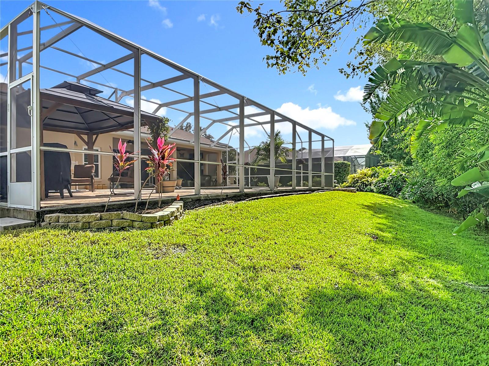 Image 38 of 43 For 6462 Longlake Drive