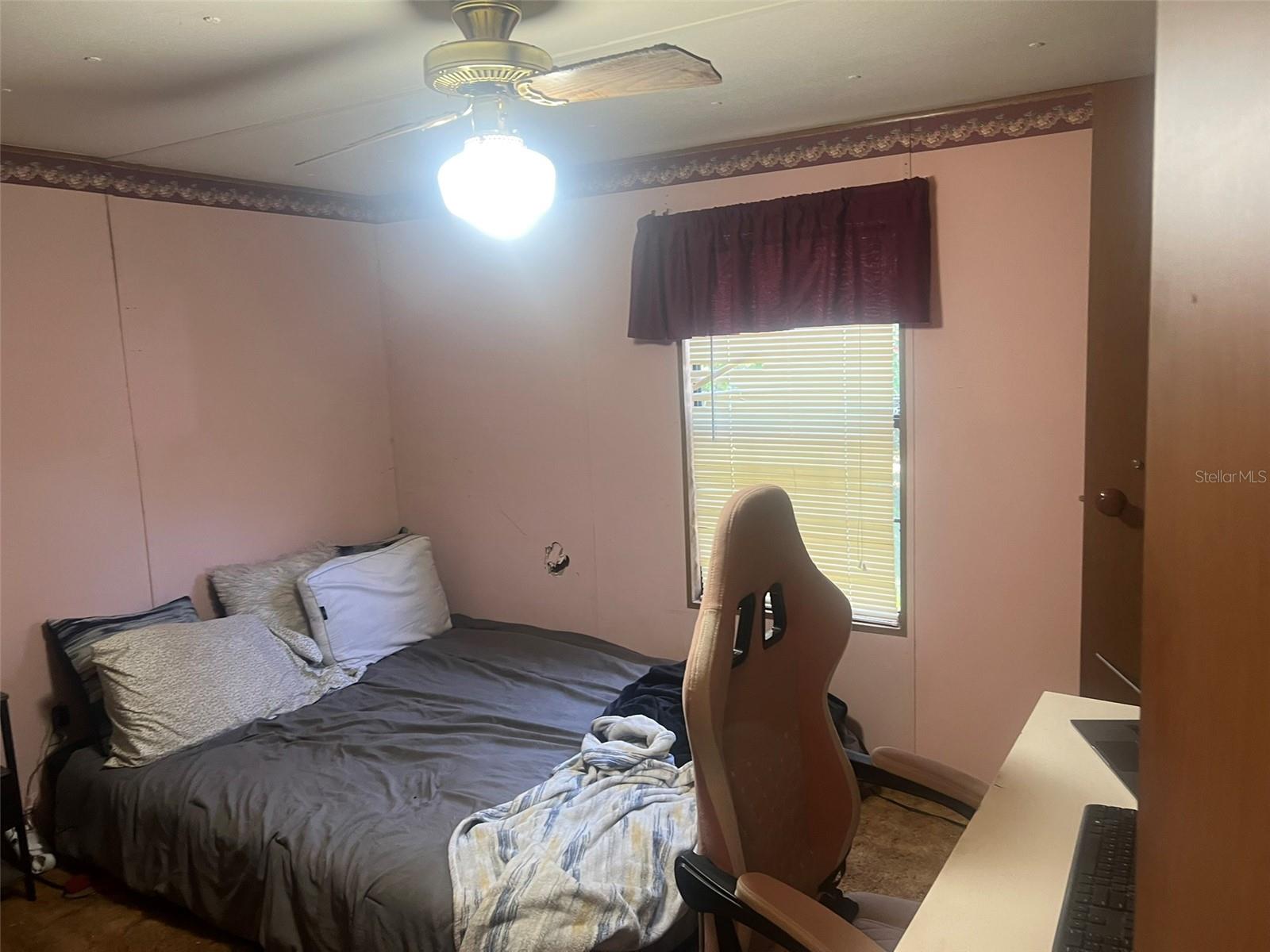 Image 20 of 43 For 17400 35th Lane