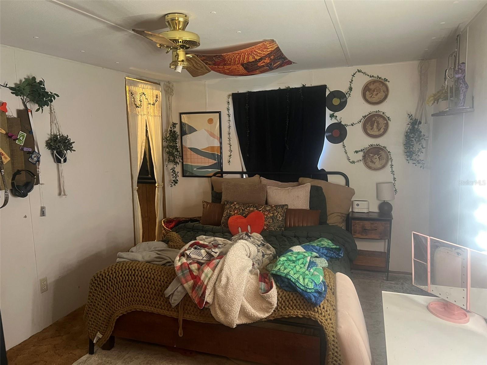 Image 21 of 43 For 17400 35th Lane