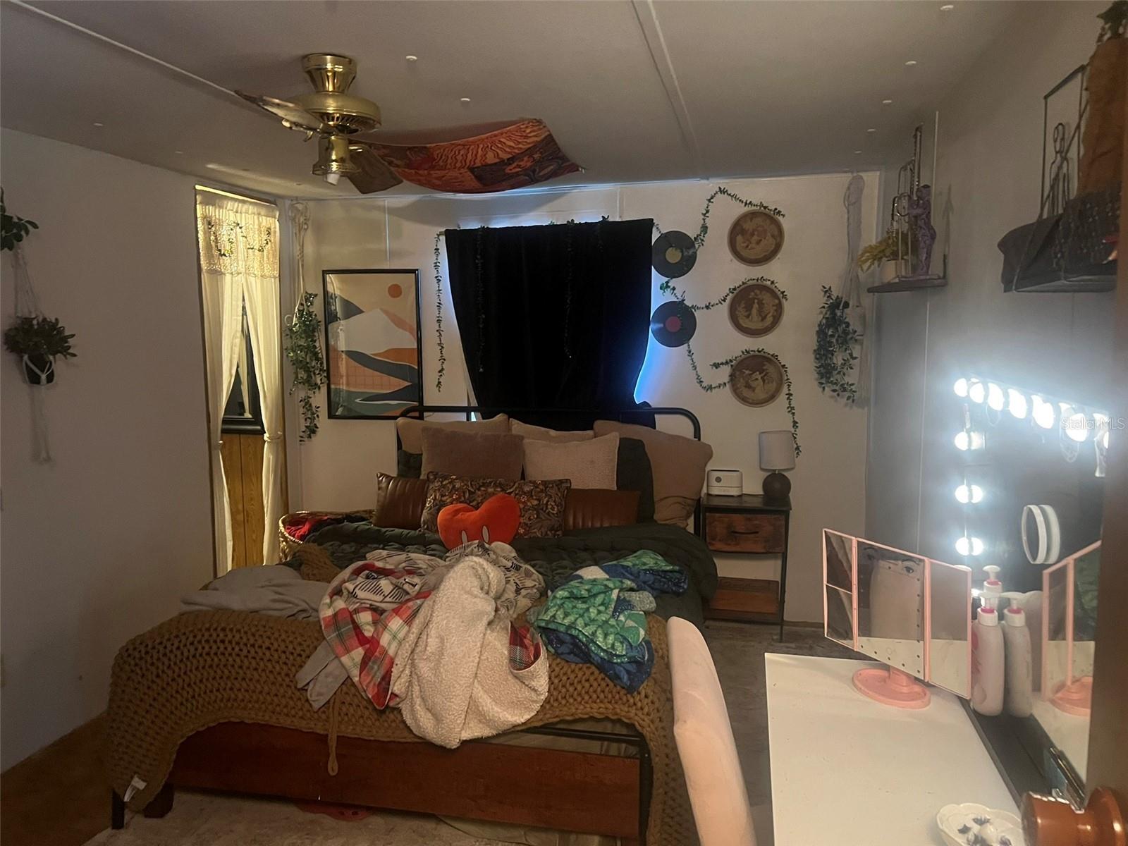 Image 22 of 43 For 17400 35th Lane