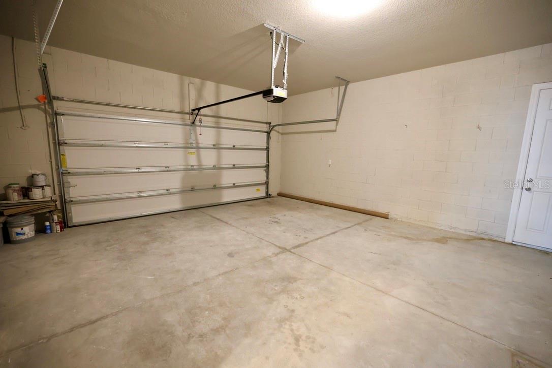 Image 37 of 52 For 434 Venetian Palms Boulevard