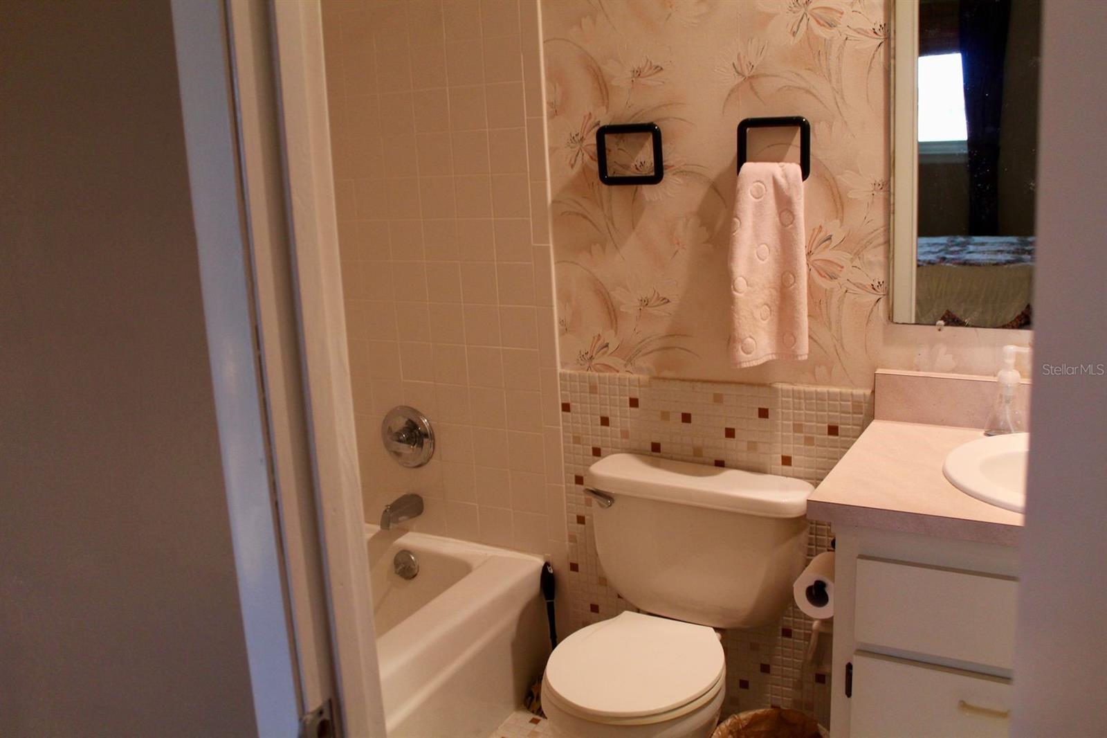 Image 11 of 20 For 715 Beach Street 306d