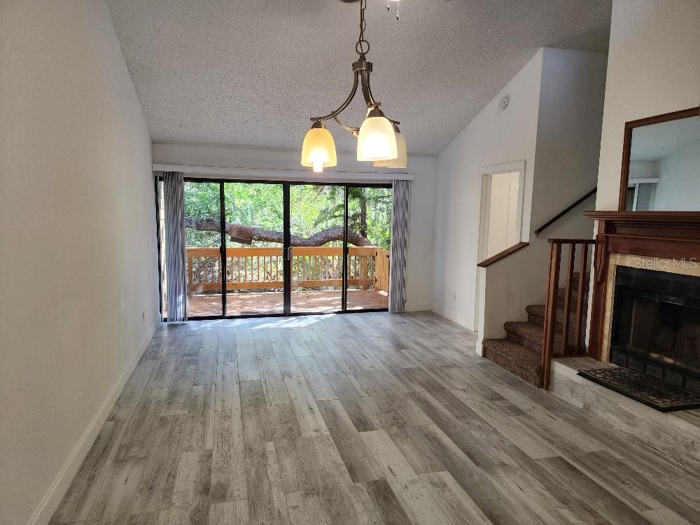 Image 2 of 15 For 627 Glendevon Drive