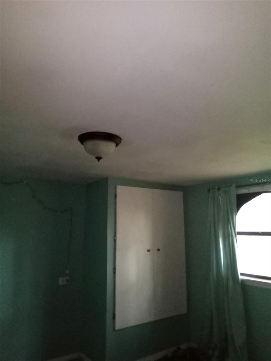 Image 12 of 18 For 44721 Forest View Road