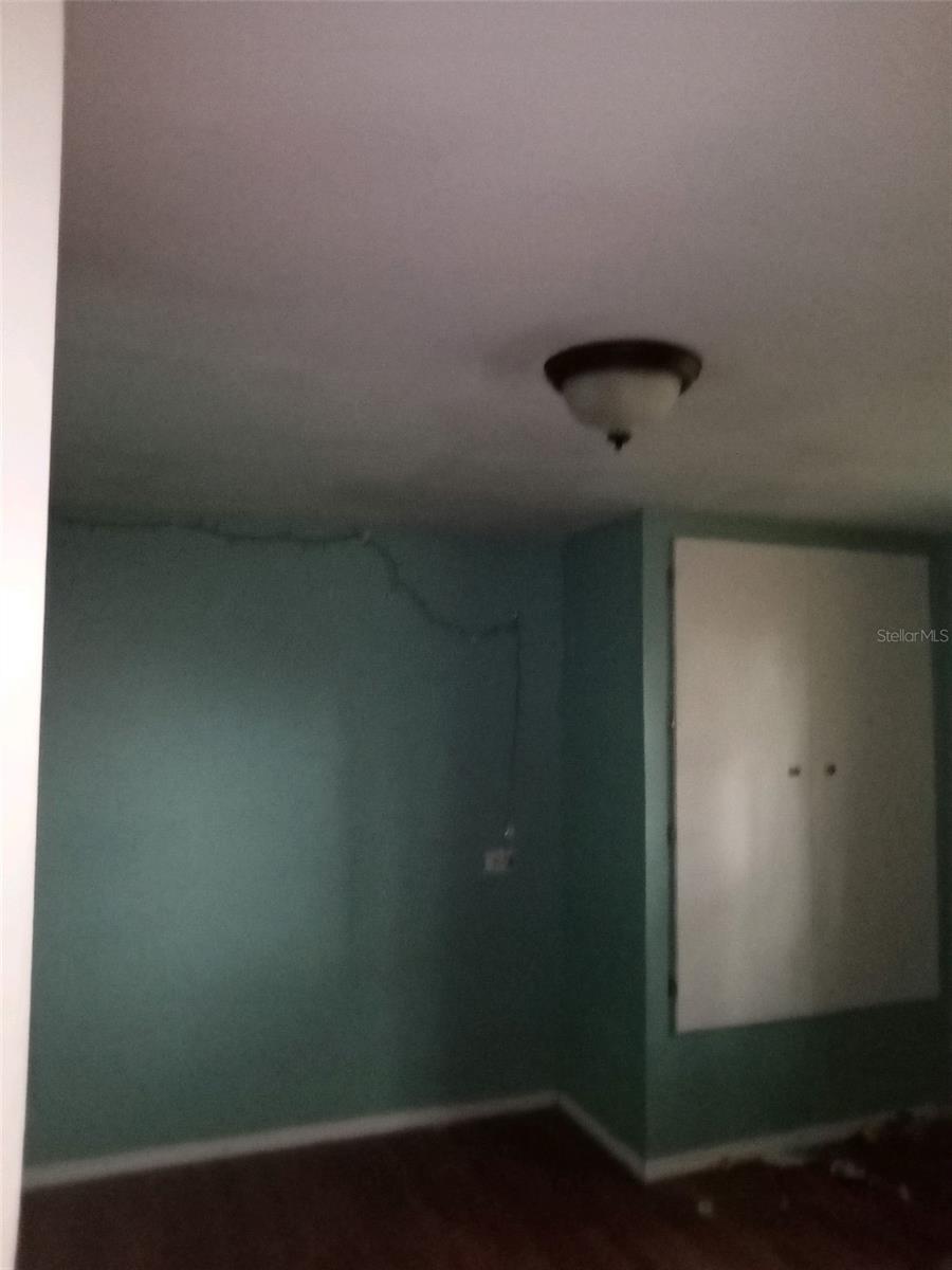 Image 13 of 18 For 44721 Forest View Road