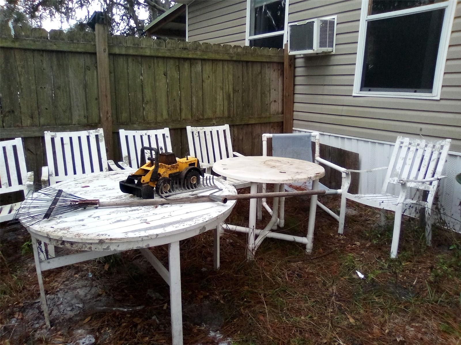 Image 14 of 18 For 44721 Forest View Road