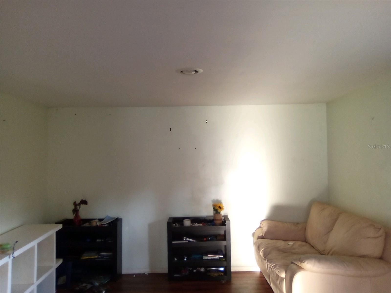 Image 5 of 18 For 44721 Forest View Road