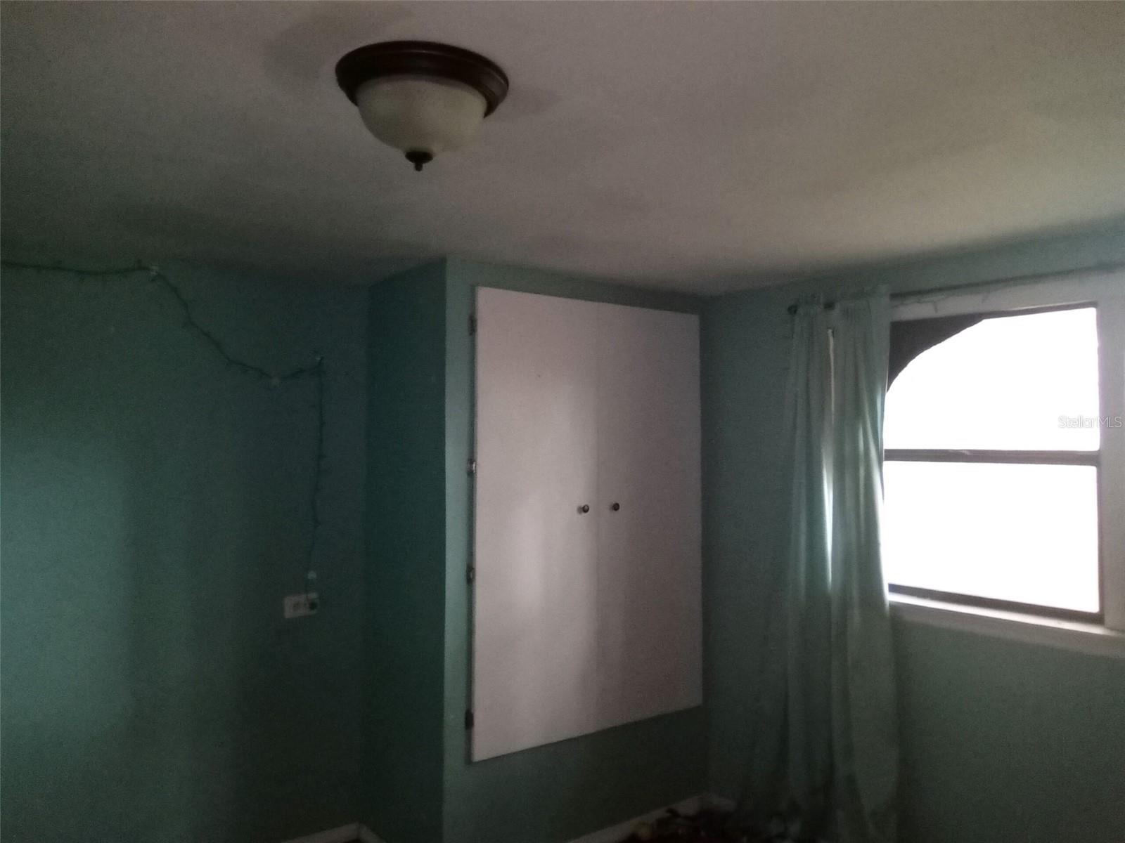 Image 9 of 18 For 44721 Forest View Road