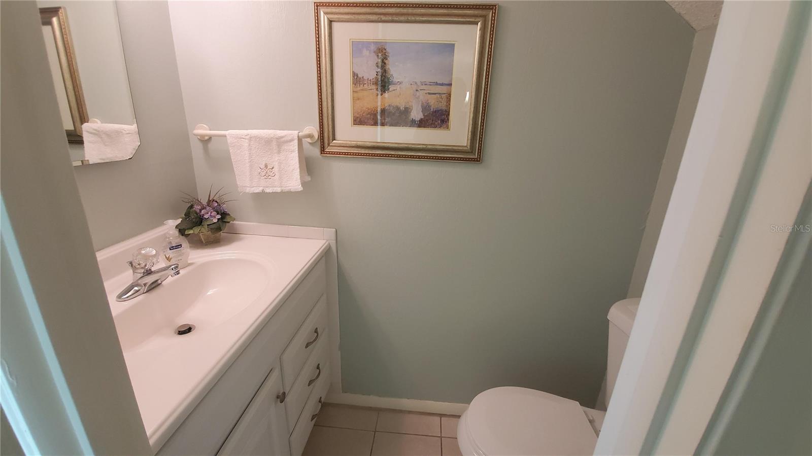 Image 15 of 19 For 815 Ocean Shore Boulevard 9b