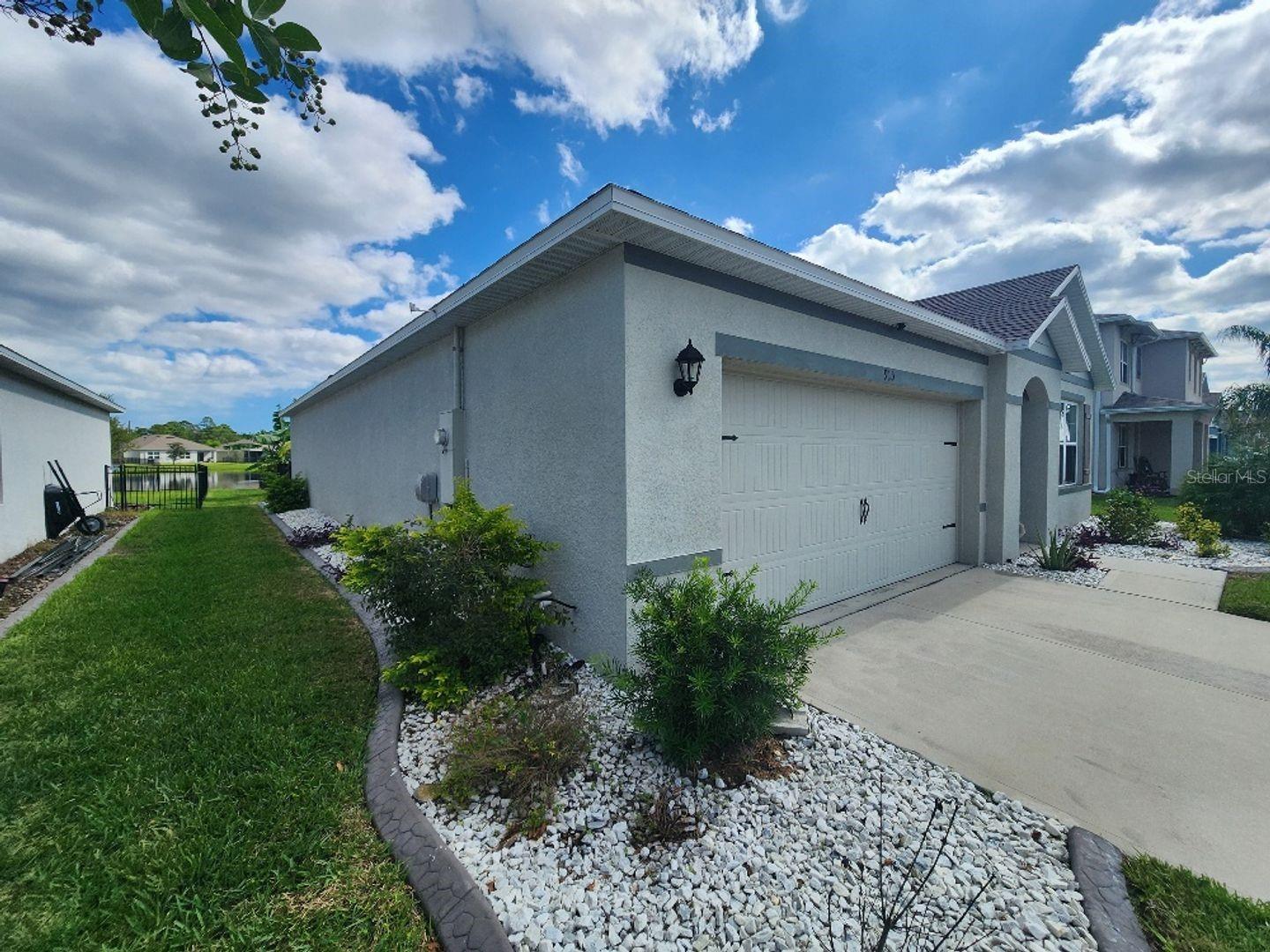 Image 24 of 25 For 915 Noble Run