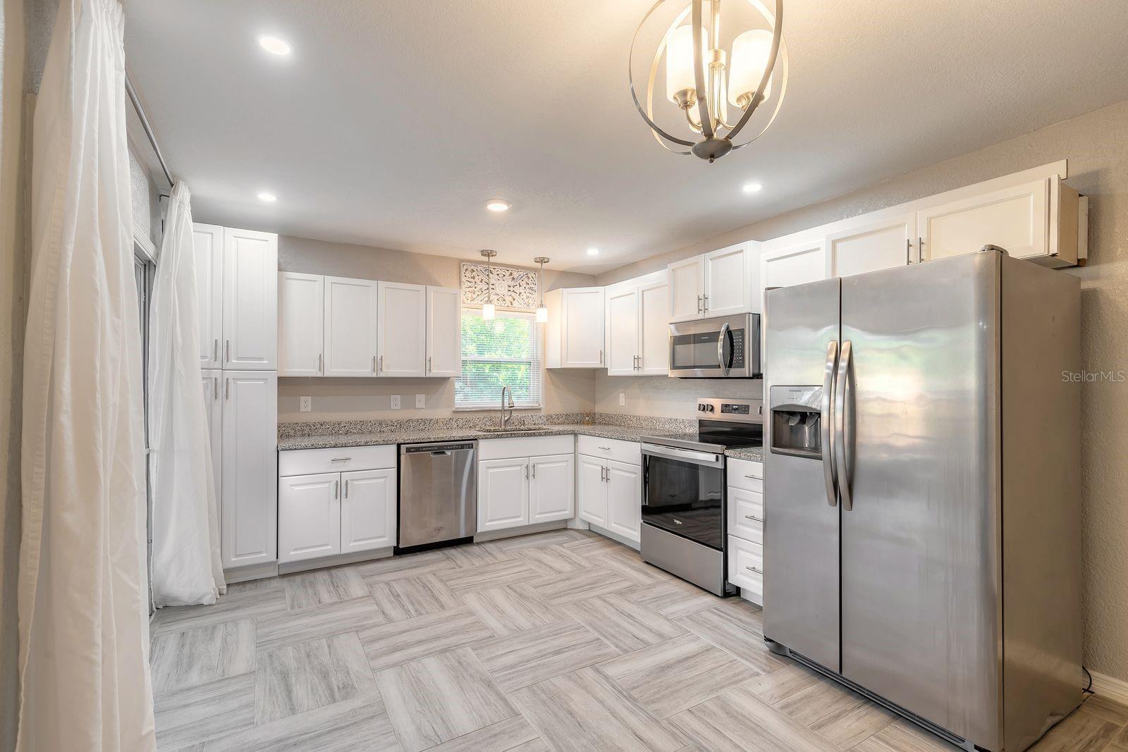 Image 13 of 28 For 139 Moonstone Court