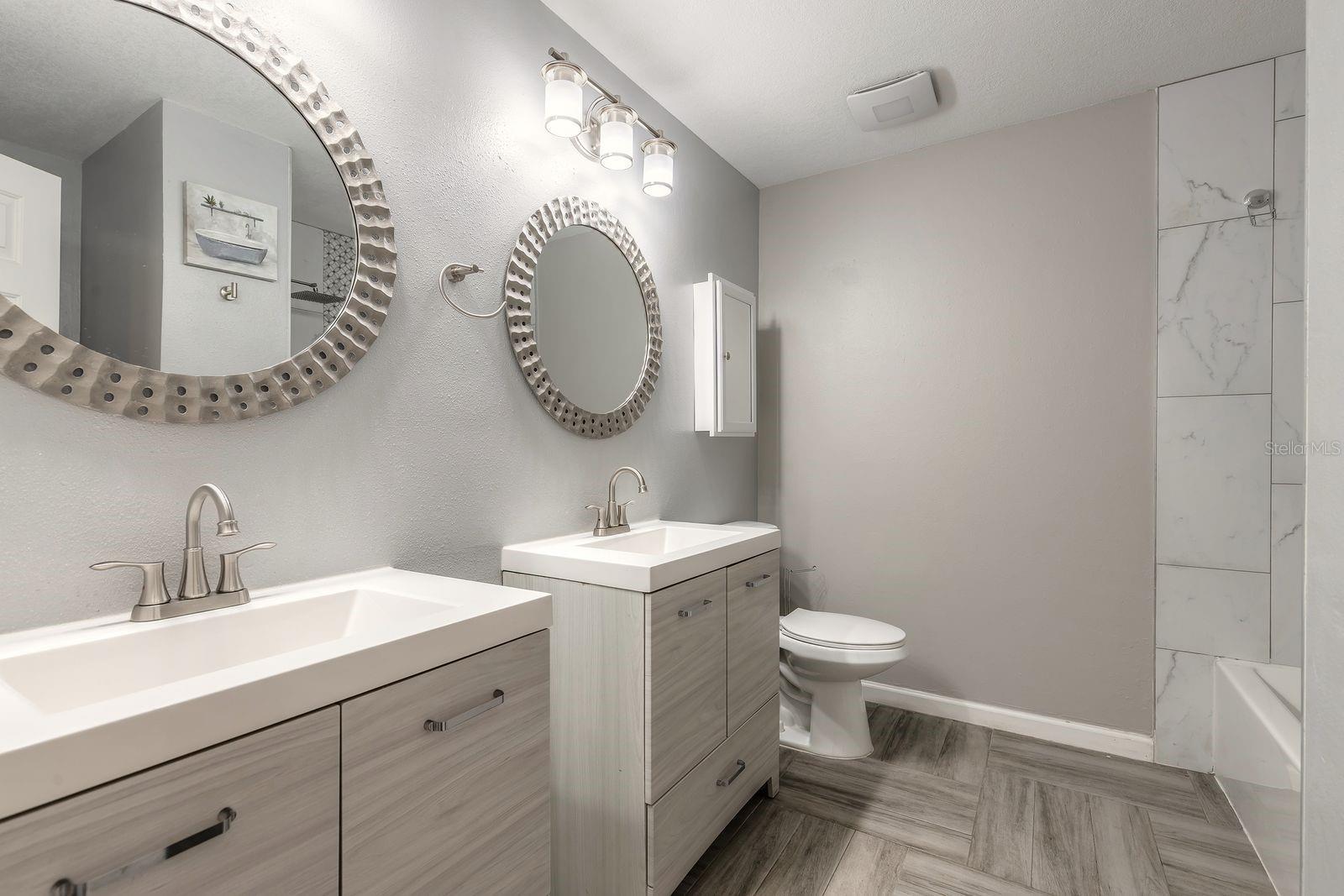 Image 19 of 28 For 139 Moonstone Court