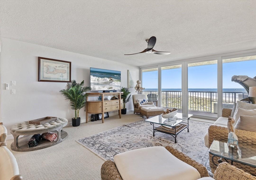 Image 14 of 44 For 257 Minorca Beach Way 904