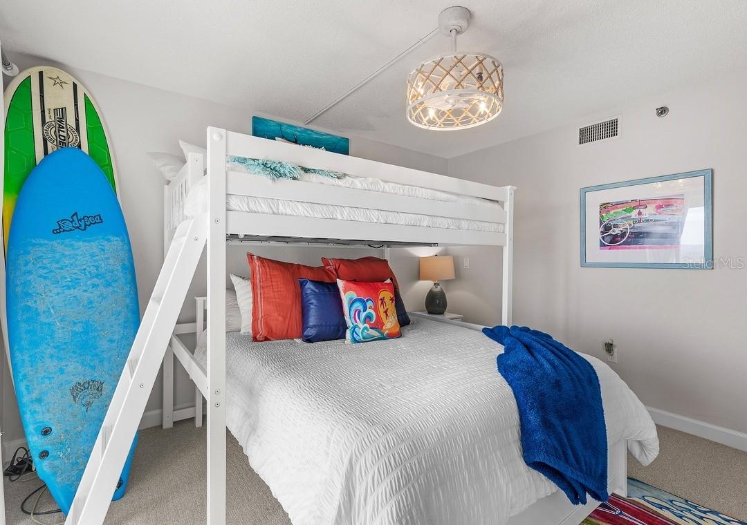 Image 25 of 44 For 257 Minorca Beach Way 904