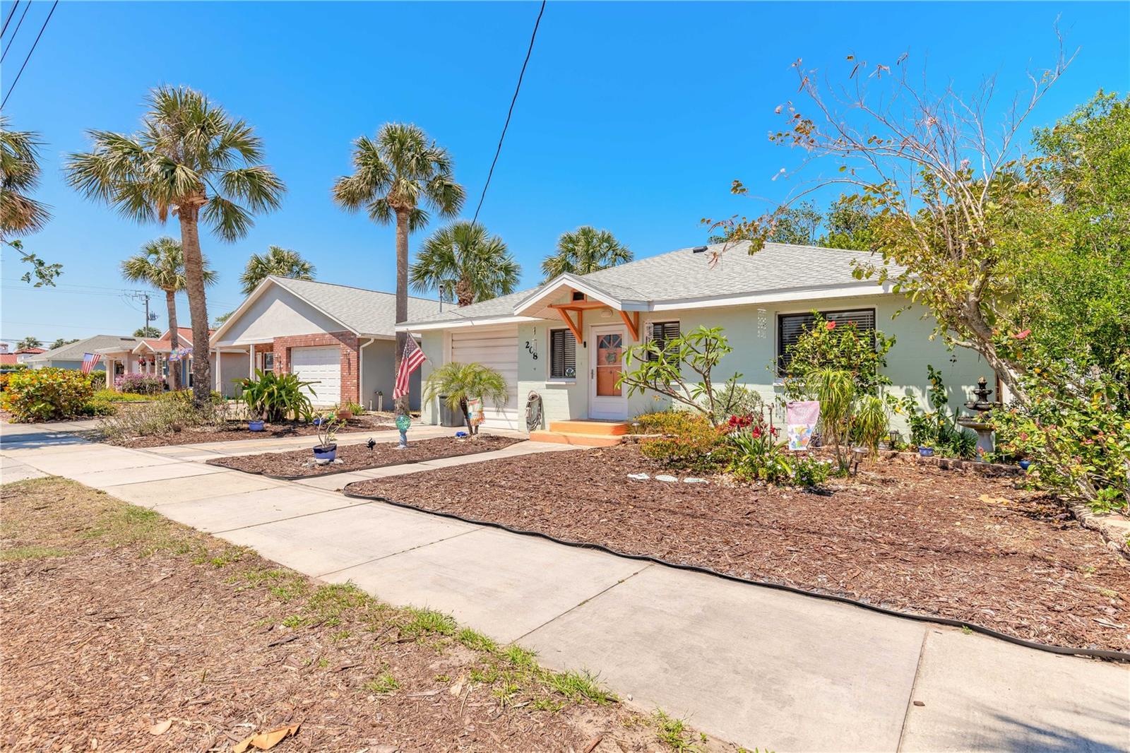 Image 2 of 41 For 208 Crawford Road