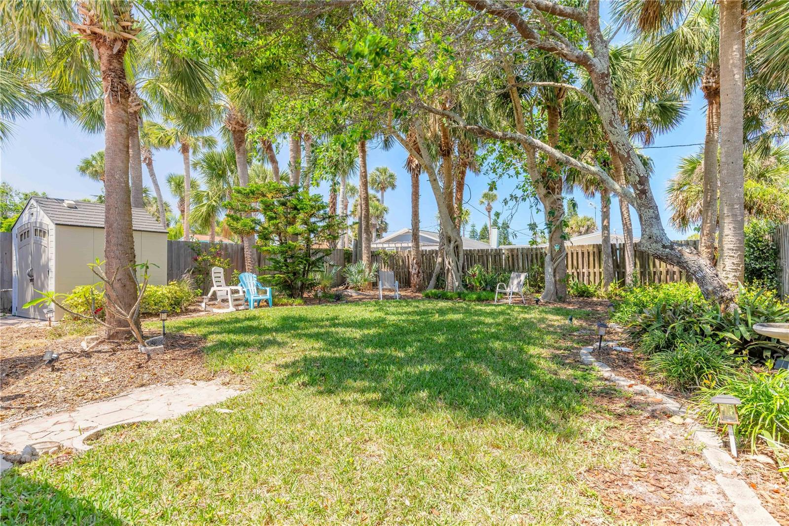 Image 29 of 41 For 208 Crawford Road