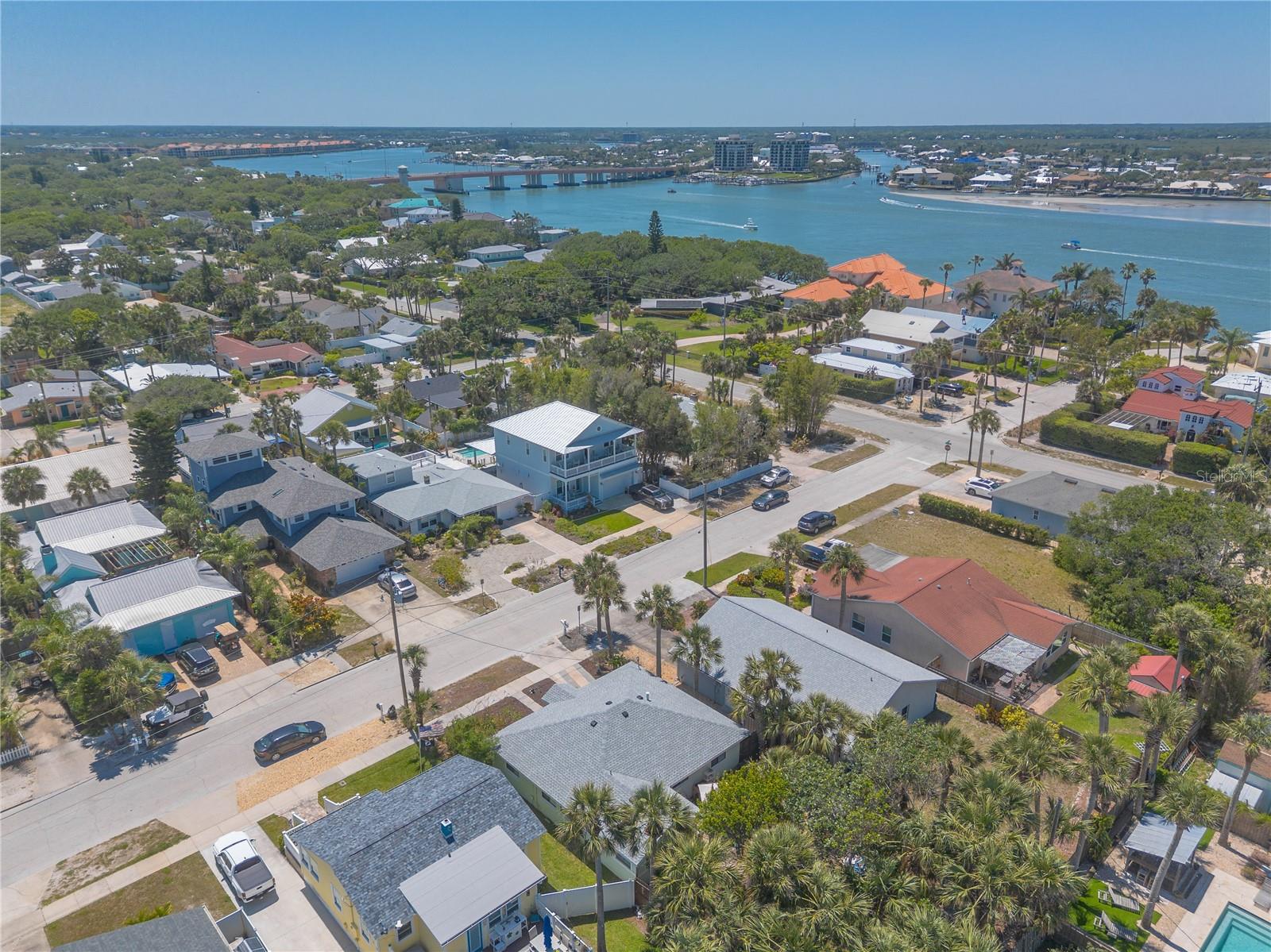 Image 34 of 41 For 208 Crawford Road