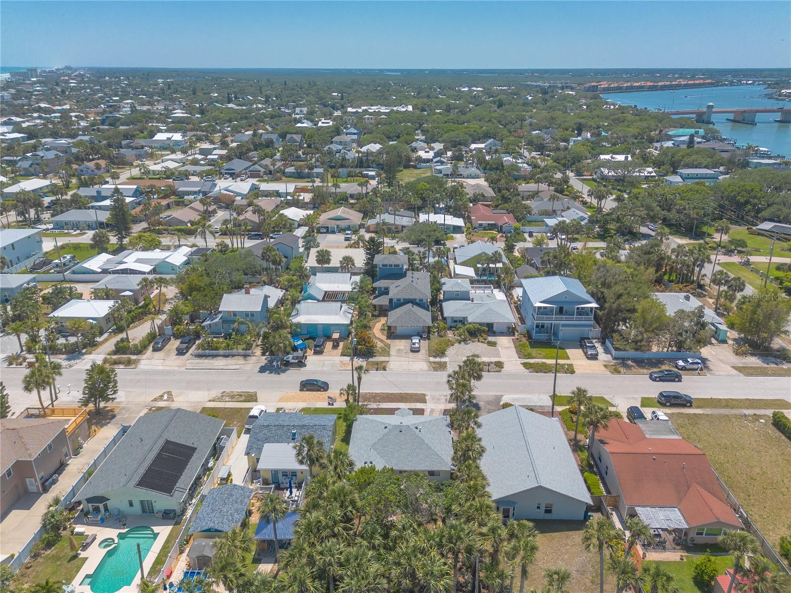 Image 35 of 41 For 208 Crawford Road