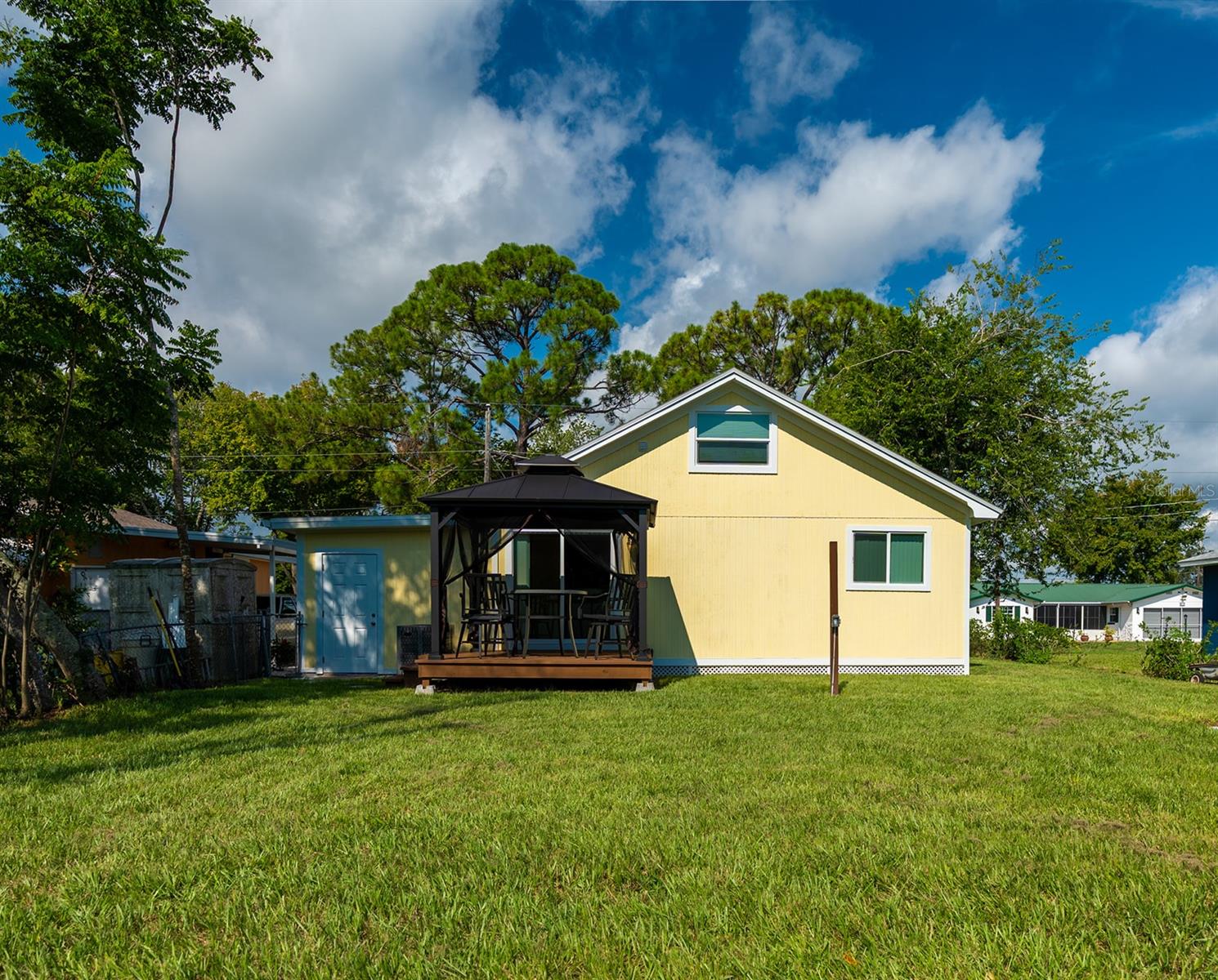 Image 21 of 33 For 908 3rd Street