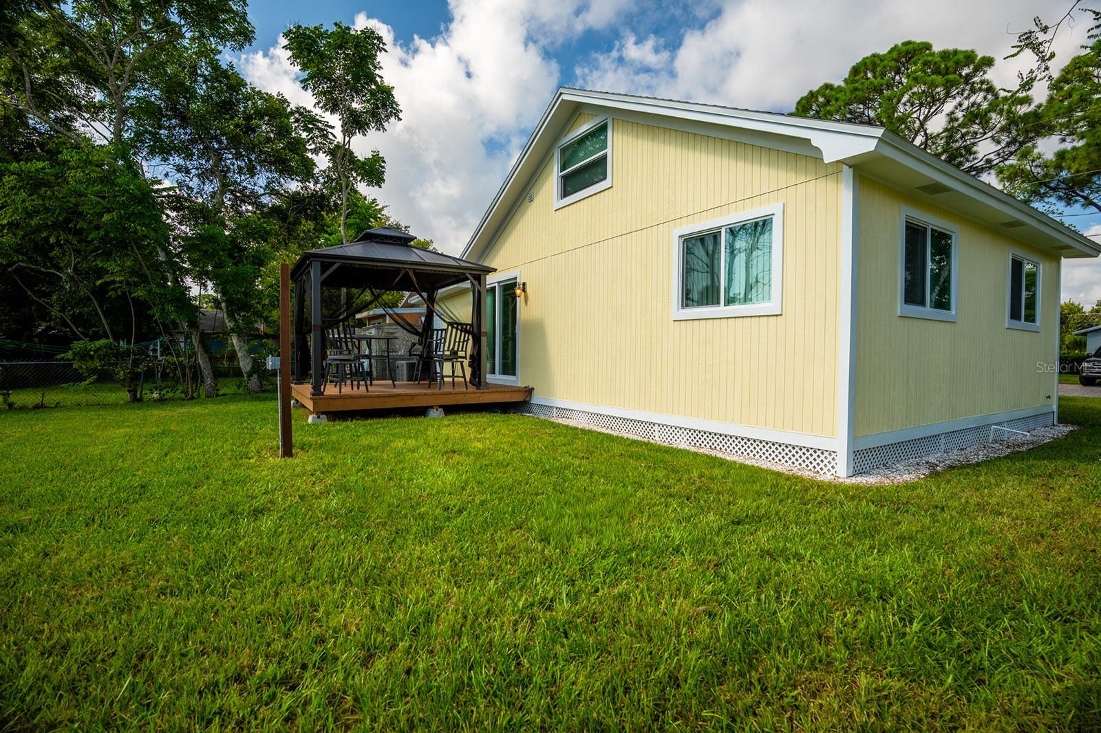 Image 24 of 33 For 908 3rd Street