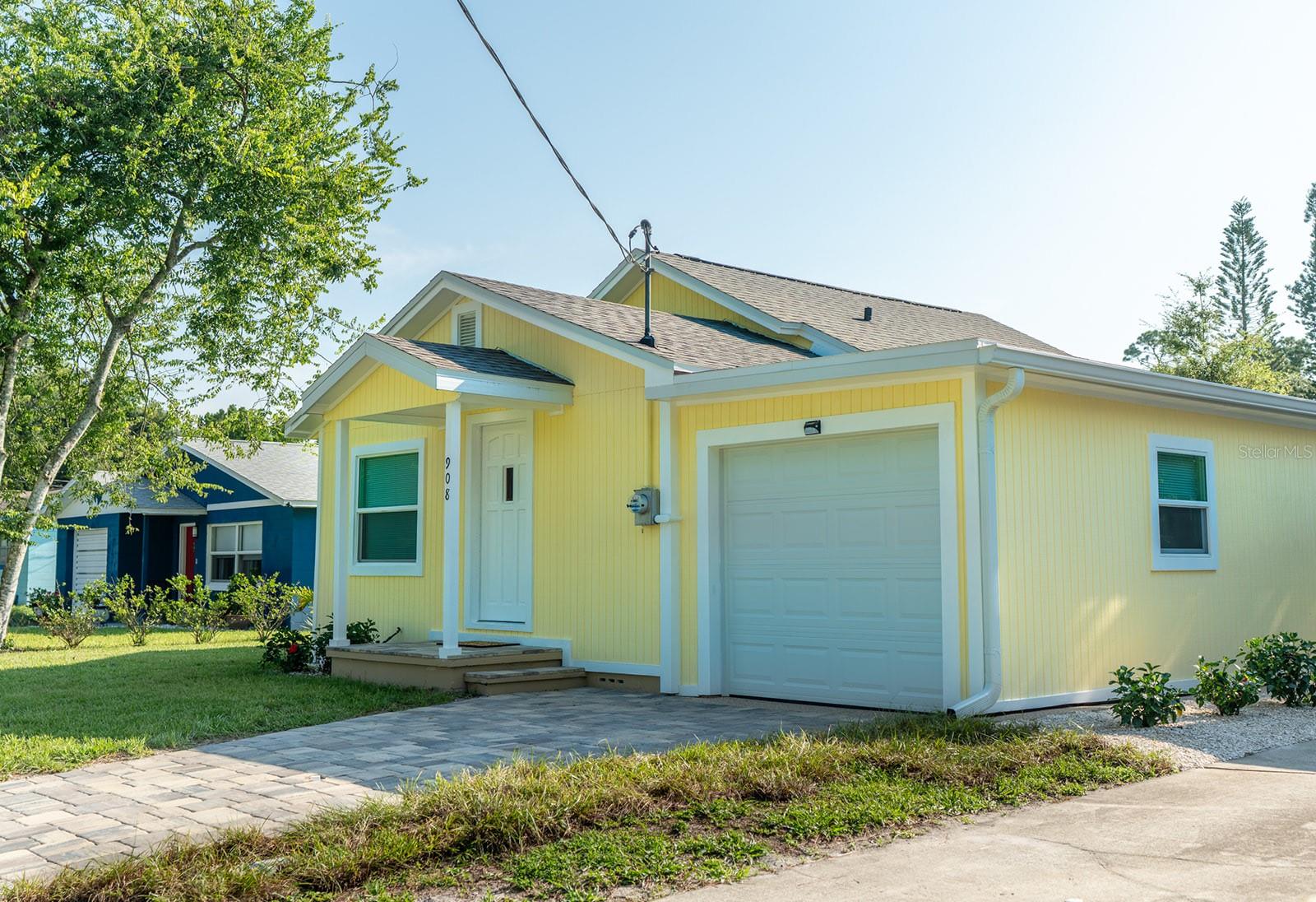 Image 3 of 33 For 908 3rd Street