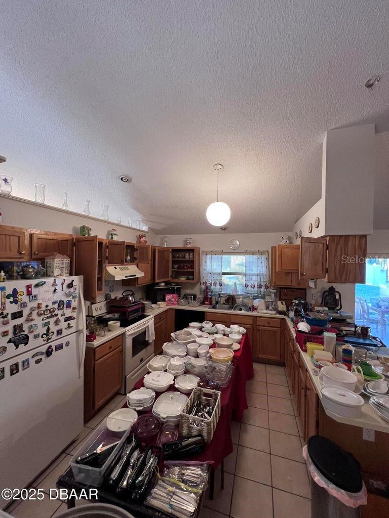 Image 11 of 19 For 1392 Surrey Park Drive