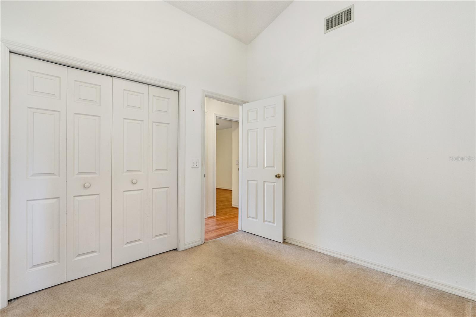 Image 34 of 44 For 1392 Surrey Park Drive