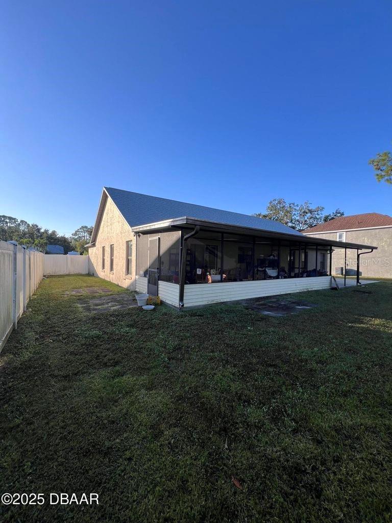 Image 4 of 19 For 1392 Surrey Park Drive