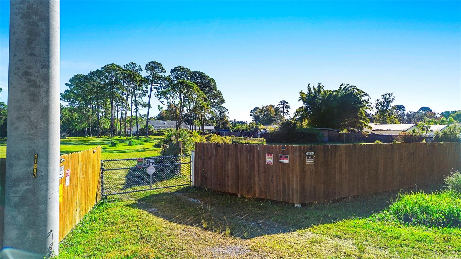 Image 19 of 24 For 1679 Pinedale Road