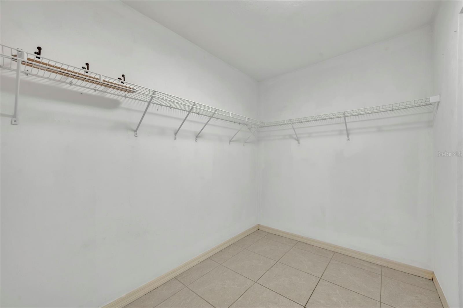 Image 16 of 32 For 3817 Grove View Lane