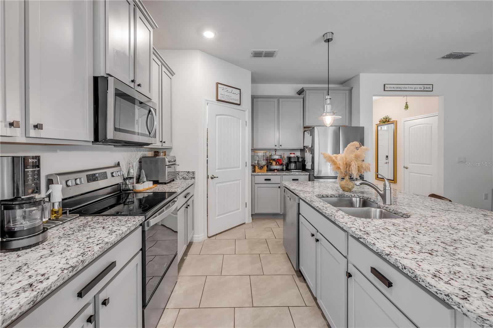 Image 15 of 62 For 1743 Red Rock Road