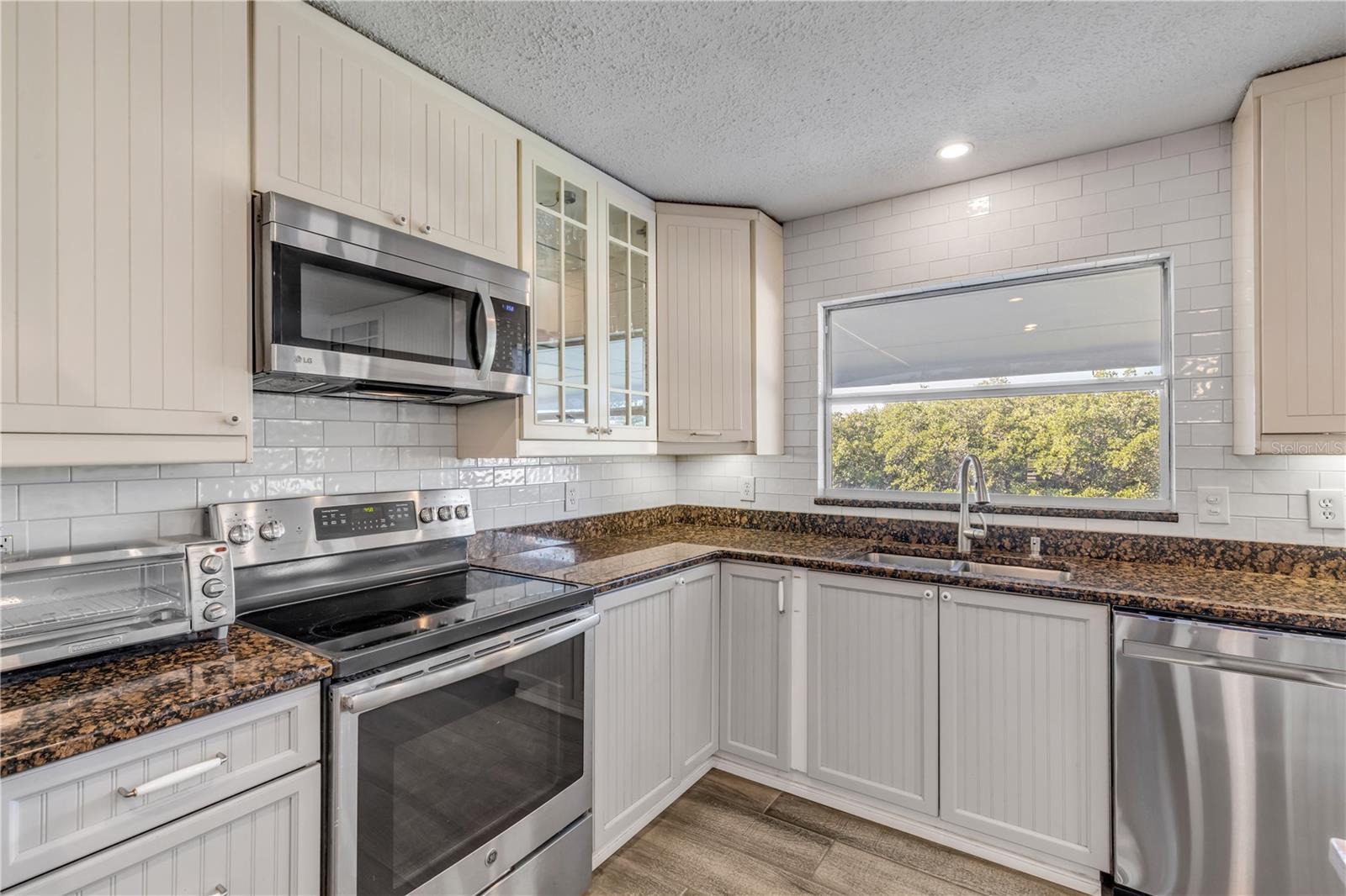 Image 21 of 100 For 4602 Saxon Drive