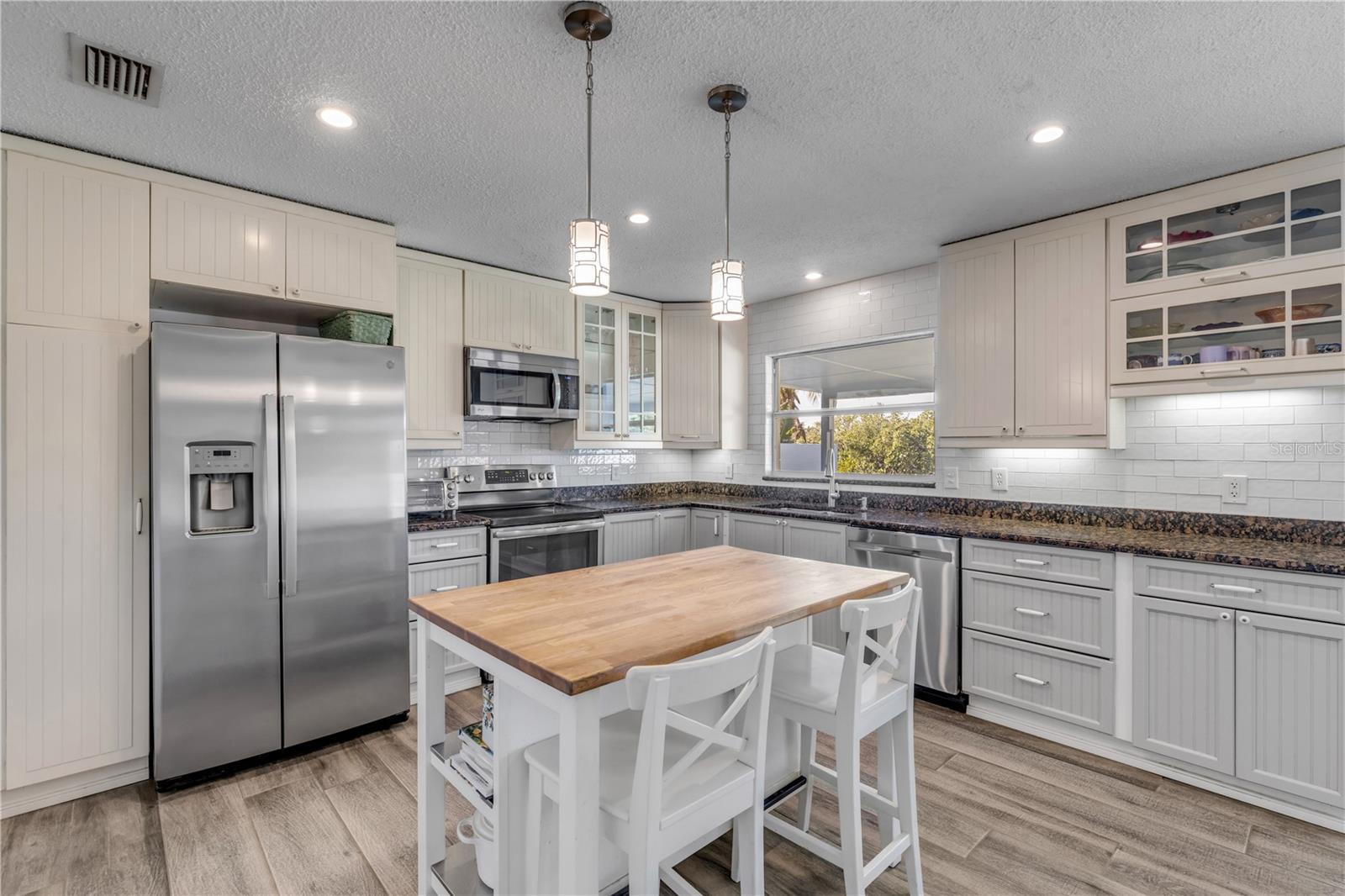 Image 22 of 100 For 4602 Saxon Drive