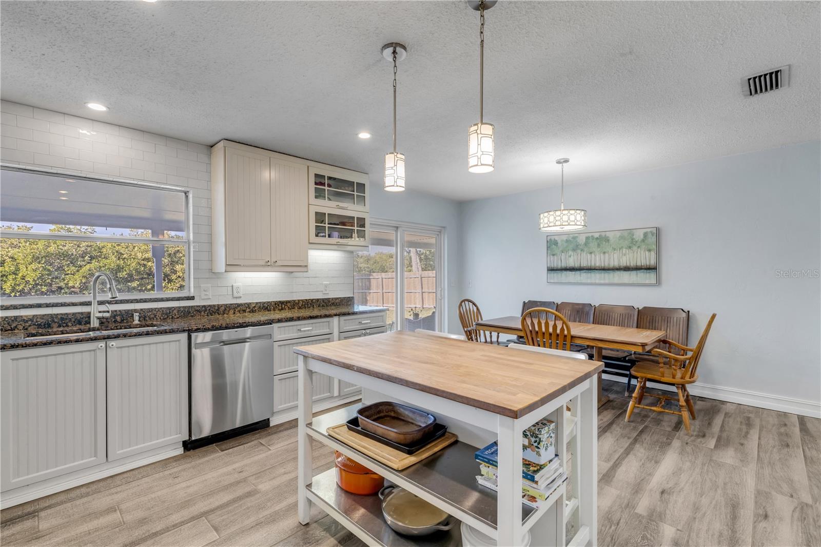 Image 25 of 100 For 4602 Saxon Drive