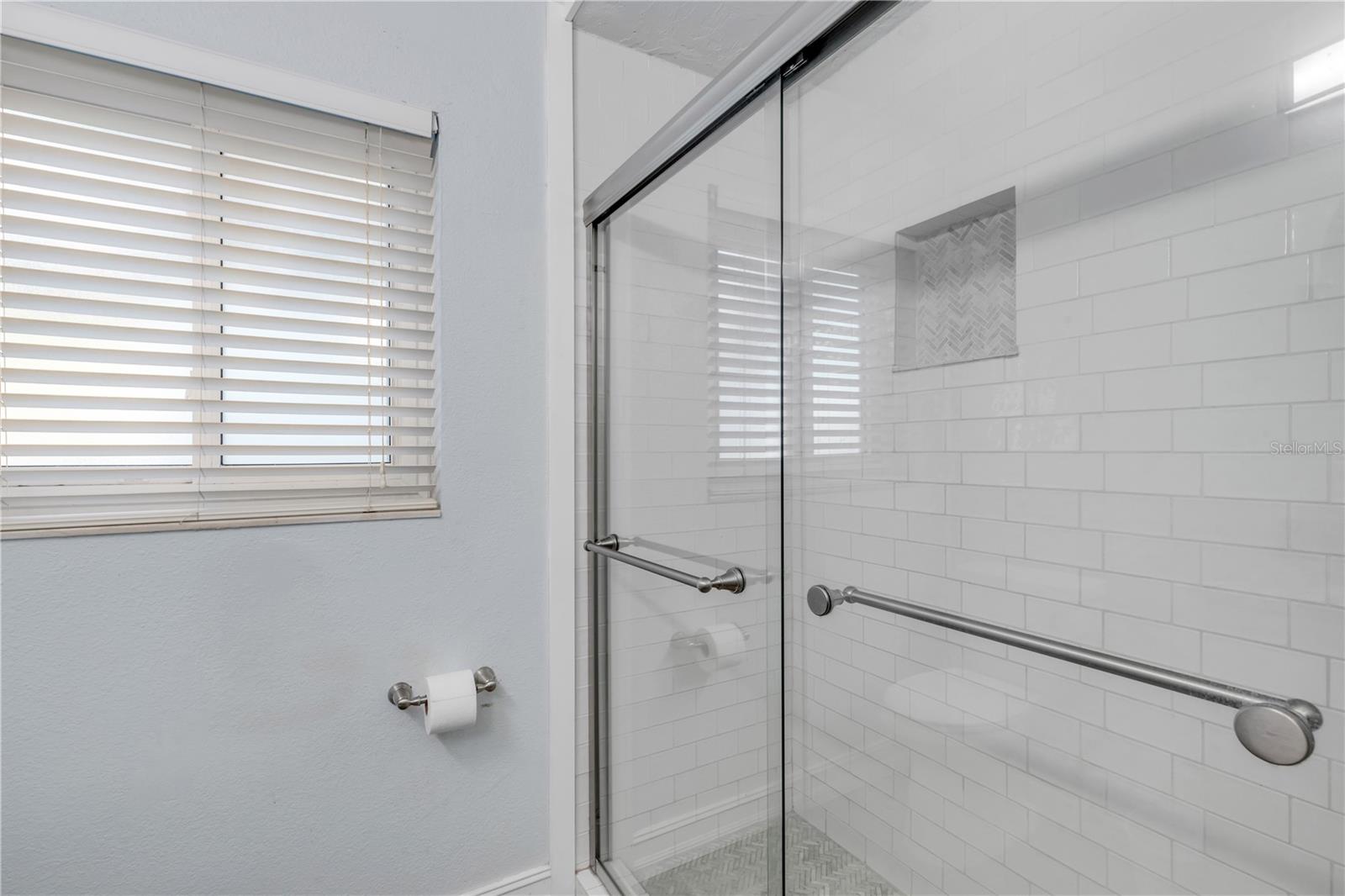 Image 37 of 100 For 4602 Saxon Drive